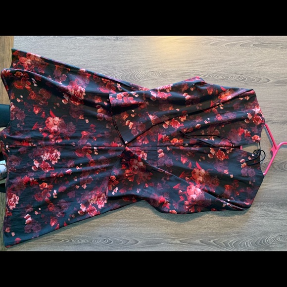 Womens RW&CO floral dress size 4 - Picture 3 of 3